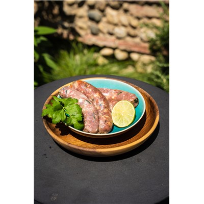 Saucisse de veau tomates confites et basilic: Grillades